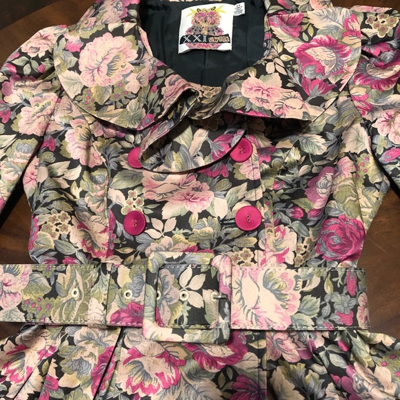 Jacket - Picture 2 of 4